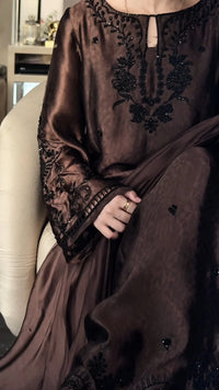 Mahveen Noir